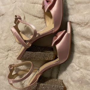 Betsy Johnson 9m Pink